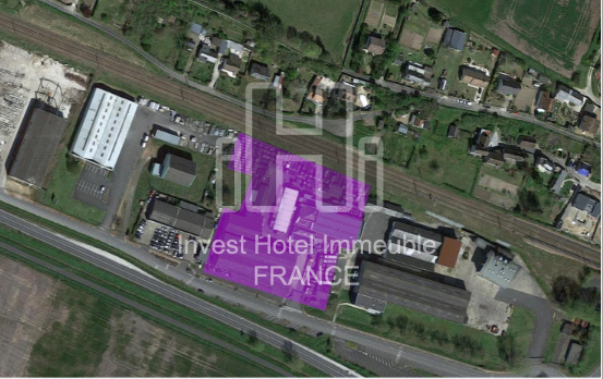 LOCAL INDUSTRIEL 3300 m²  Périphérie de Tours