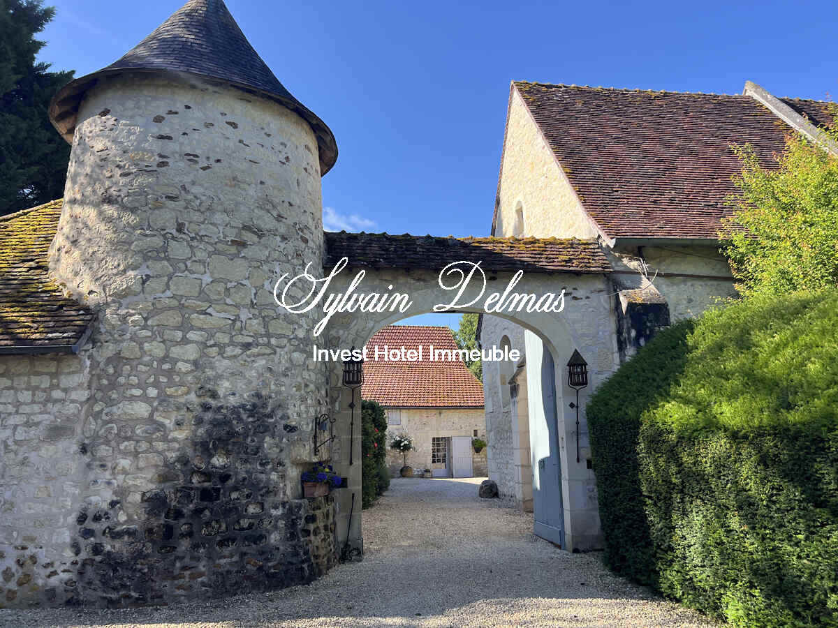 FABULEUX MANOIR DU XVème lieu d'événementiel et  mariage