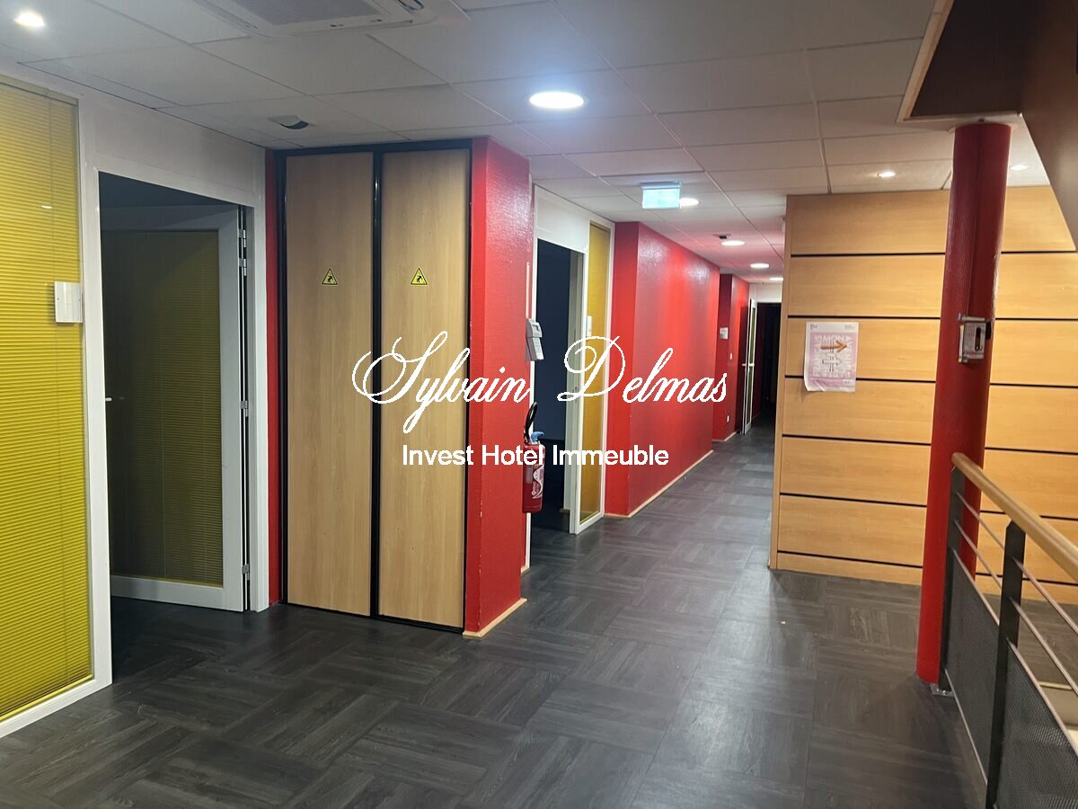 IMMEUBLE DE BUREAUX  Prix sacrifié