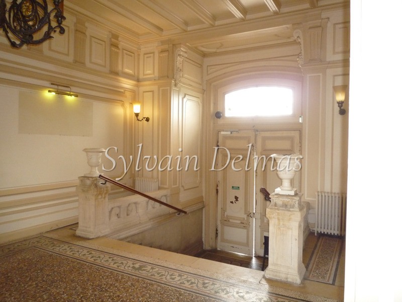 EN REGION PARISIENNE CHATEAU de 4453 M2 IDEAL POUR PROJET HOTELIER