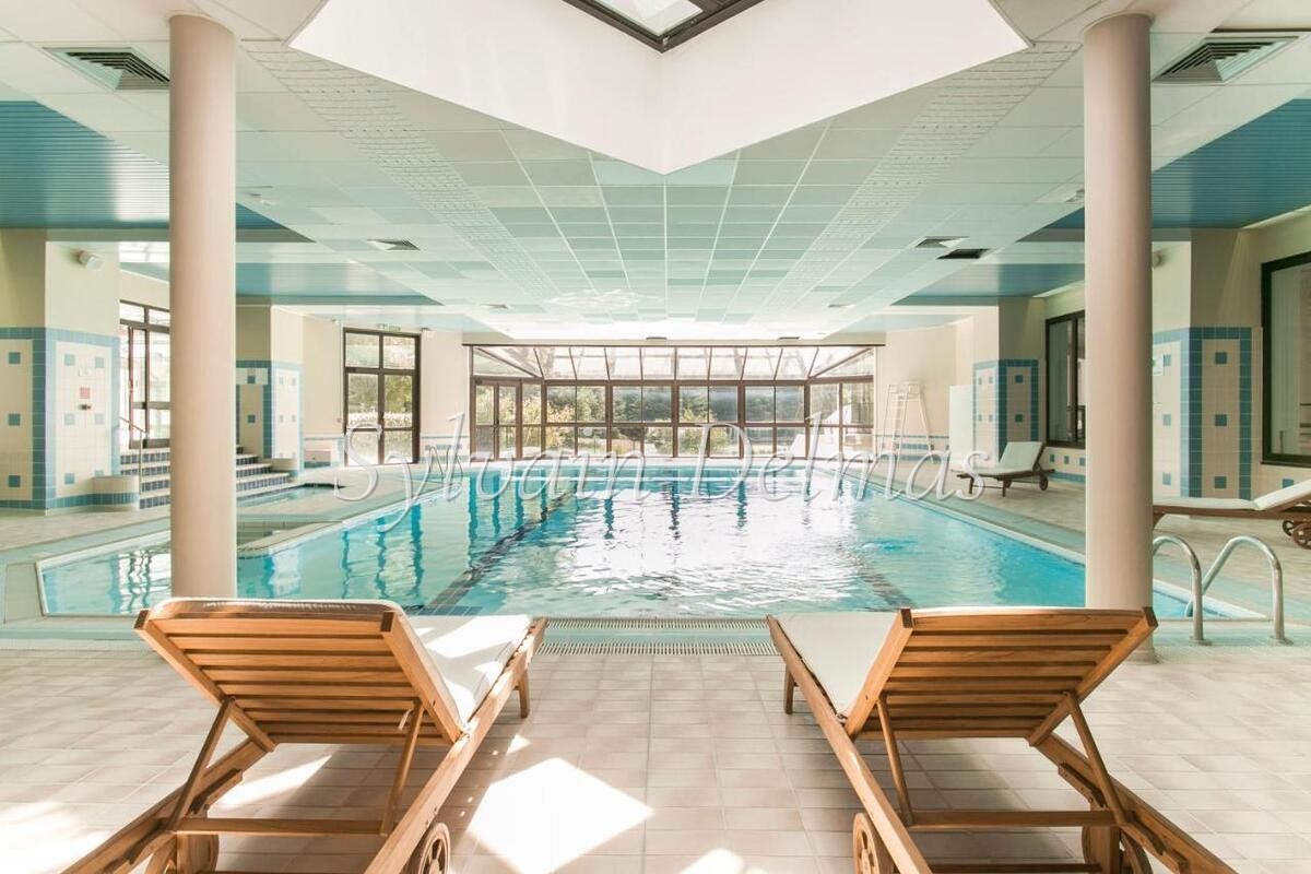 Hôtel restaurant spa 178 chambres proche de VALENCE (26)